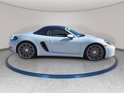2024 Porsche 718 Boxster S