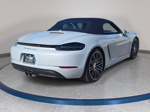 2024 Porsche 718 Boxster S