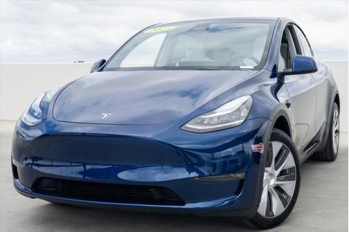 2023 Tesla Model Y Long Range