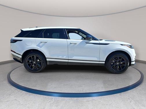 Fuji White 2026 Land Rover Range Rover Velar Dynamic SE