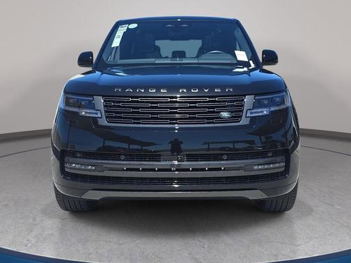 Santorini Black 2026 Land Rover Range Rover SE