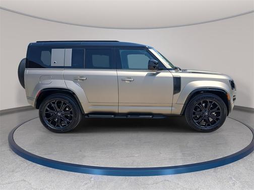 2025 Land Rover Defender V8
