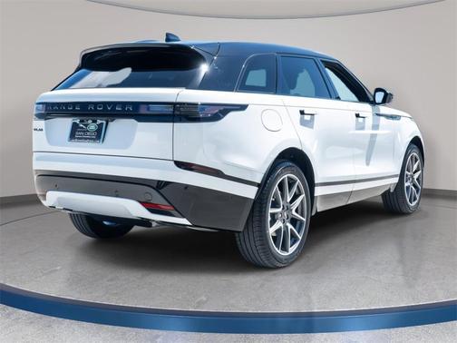 2026 Land Rover Range Rover Velar Dynamic SE
