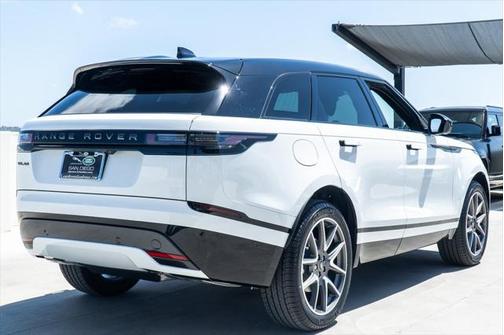 2026 Land Rover Range Rover Velar Dynamic SE