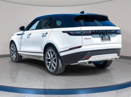 2026 Land Rover Range Rover Velar Dynamic SE
