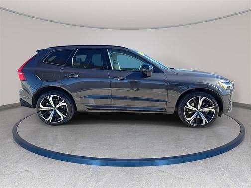 2023 Volvo XC60 Recharge Plug-In Hybrid Ultimate