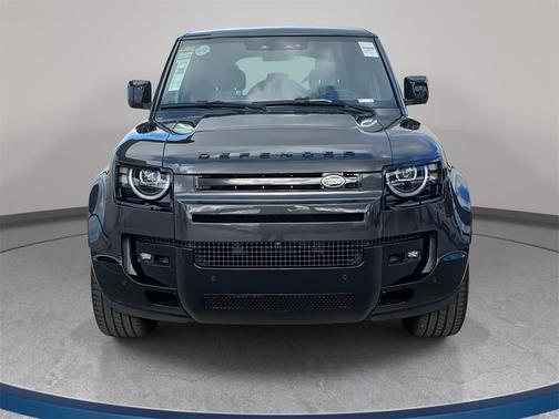 2026 Land Rover Defender 110 V8