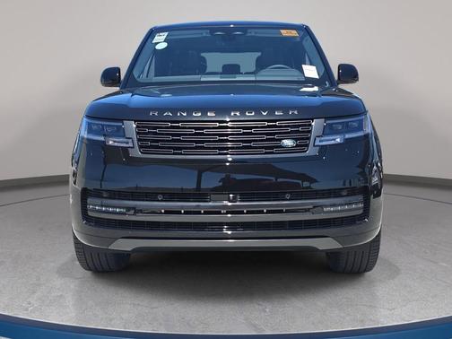 Santorini Black 2026 Land Rover Range Rover SE