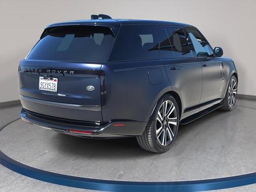 2023 Land Rover Range Rover SE