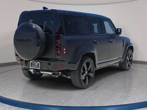 2025 Land Rover Defender X-Dynamic SE