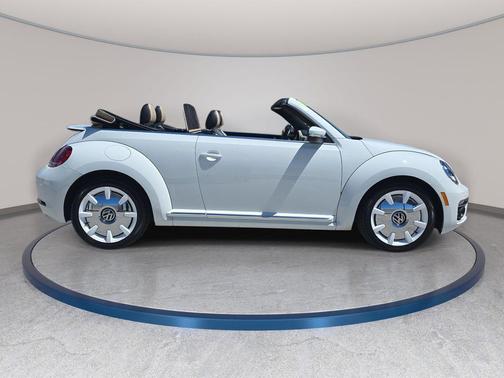 2019 Volkswagen Beetle 2.0T SE