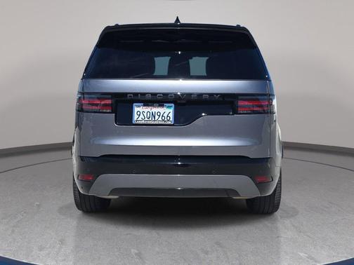 Eiger Gray Metallic 2025 Land Rover Discovery Dynamic SE
