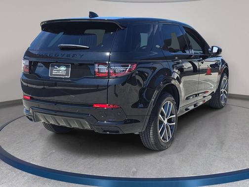 2026 Land Rover Discovery Sport Landmark
