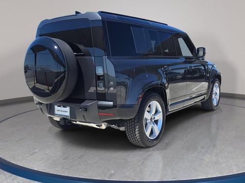 Carpathian Grey Prem Met 2026 Land Rover Defender X-Dynamic SE