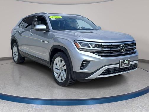 Pyrite Silver Metallic 2020 Volkswagen Atlas Cross Sport 3.6L V6 SE w/Technology R-Line