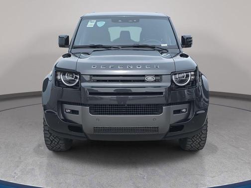 2026 Land Rover Defender Outbound