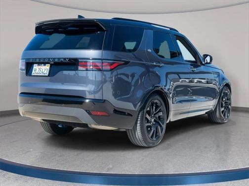 2024 Land Rover Discovery Dynamic SE