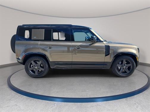 2022 Land Rover Defender X-Dynamic SE