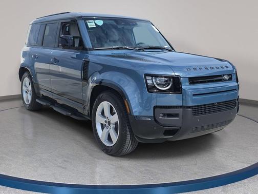 2026 Land Rover Defender X-Dynamic SE