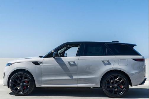 2025 Land Rover Range Rover Sport SE