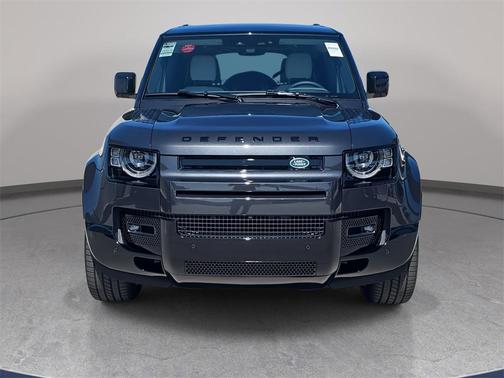 2025 Land Rover Defender X-Dynamic SE