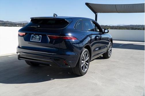 2025 Jaguar F-PACE P250