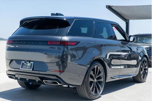 2025 Land Rover Range Rover Sport SE