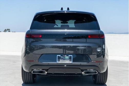 2025 Land Rover Range Rover Sport SE