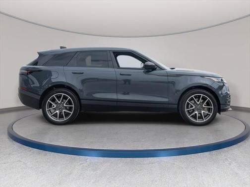 2026 Land Rover Range Rover Velar Dynamic SE