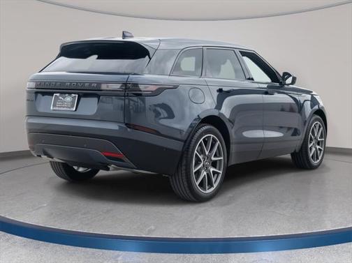 2026 Land Rover Range Rover Velar Dynamic SE