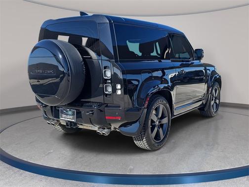 2024 Land Rover Defender V8