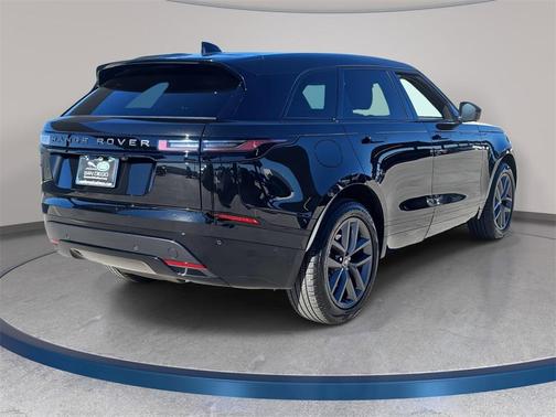 2026 Land Rover Range Rover Velar Dynamic SE
