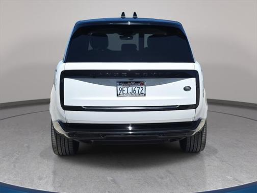 2023 Land Rover Range Rover SE
