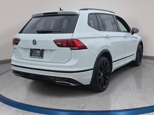 Pure White 2021 Volkswagen Tiguan 2.0T SE R-Line Black