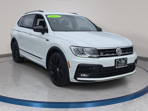 Pure White 2021 Volkswagen Tiguan 2.0T SE R-Line Black