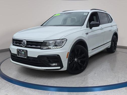 Pure White 2021 Volkswagen Tiguan 2.0T SE R-Line Black