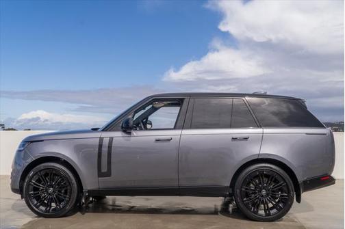 2025 Land Rover Range Rover SE