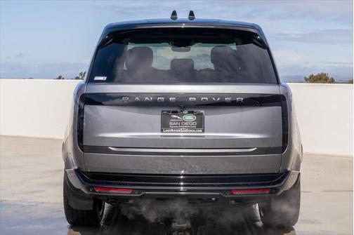 2025 Land Rover Range Rover SE