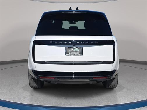 2025 Land Rover Range Rover SE