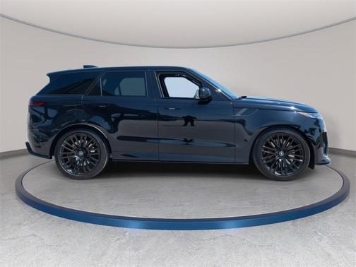 2025 Land Rover Range Rover Sport SV