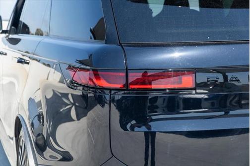 2025 Land Rover Range Rover Sport P635 SV Edition Two