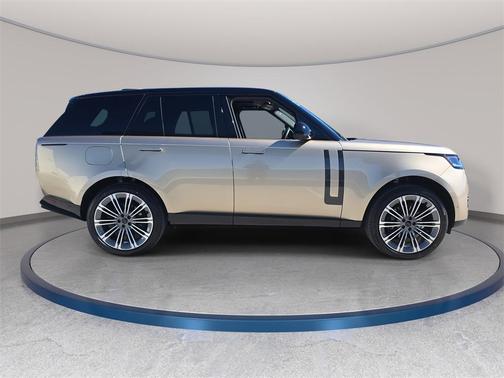 2026 Land Rover Range Rover SE