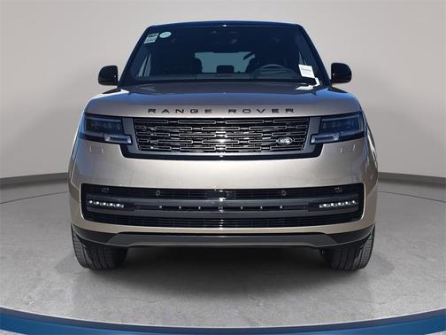 2026 Land Rover Range Rover SE
