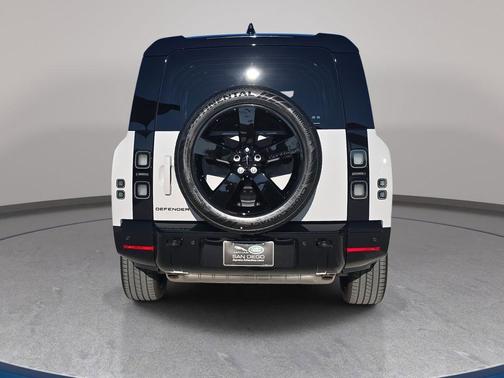 2026 Land Rover Defender X-Dynamic SE