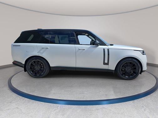 Ethereal Frost Silver Met 2026 Land Rover Range Rover Autobiography