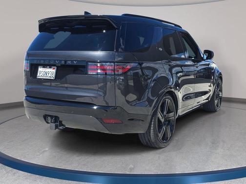 2025 Land Rover Discovery Dynamic SE