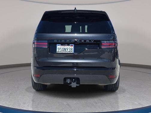 2025 Land Rover Discovery Dynamic SE