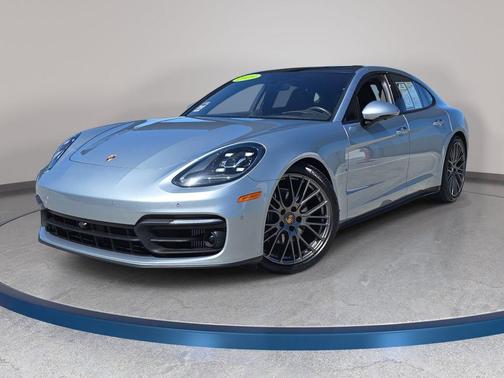 GT Silver Metallic 2023 Porsche Panamera Platinum Edition