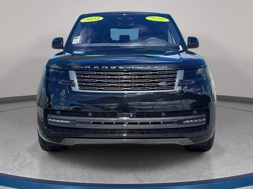 Santorini Black Metallic 2023 Land Rover Range Rover SE