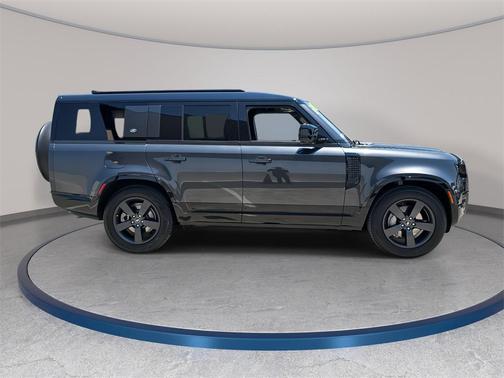2023 Land Rover Defender X-Dynamic SE